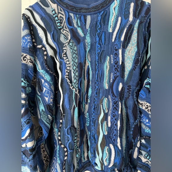 Vintage COOGI Sweater🌊🥶🐳 - Picture 2 of 10